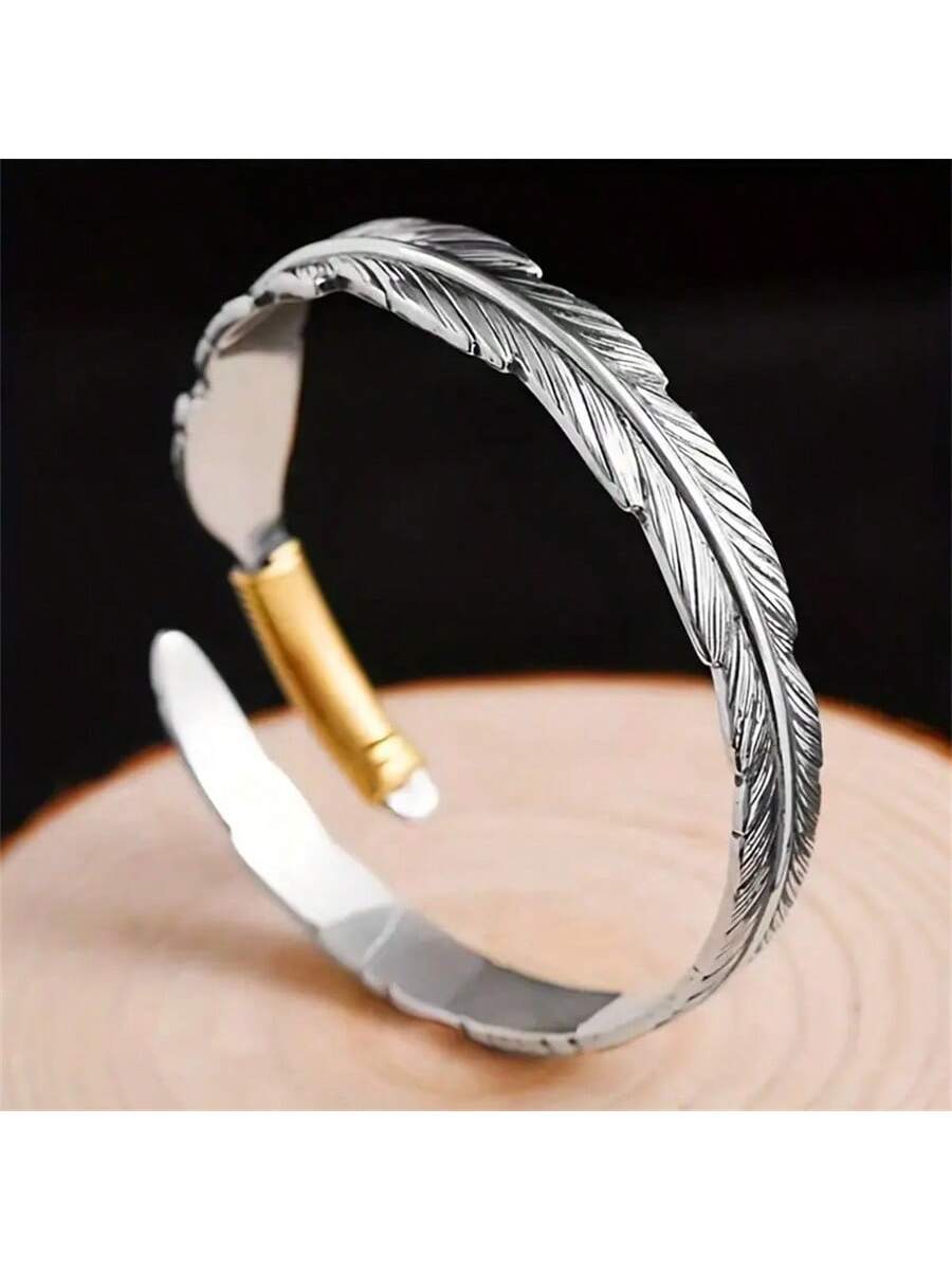 SHEIN 1pc Vintage Bohemian Style Feather Shaped Metal Bracelet