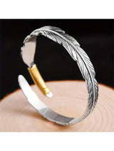 SHEIN 1pc Vintage Bohemian Style Feather Shaped Metal Bracelet
