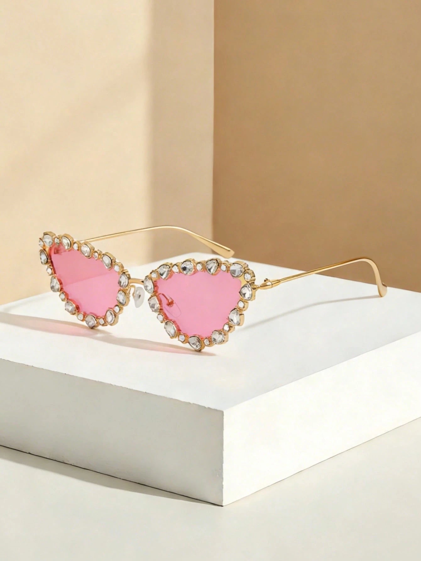 SHEIN AOOBCC. نظارة أنيقة على شكل عين القطة بحجر الراين، نظارات ديكور عصرية