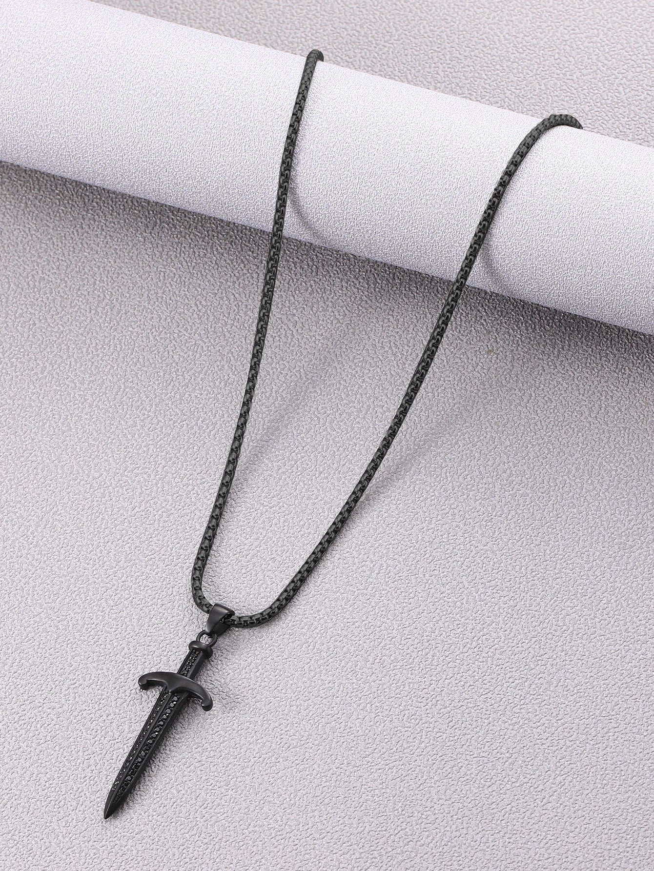 Fashionable and Popular 1pc Men Sword Pendant Necklace