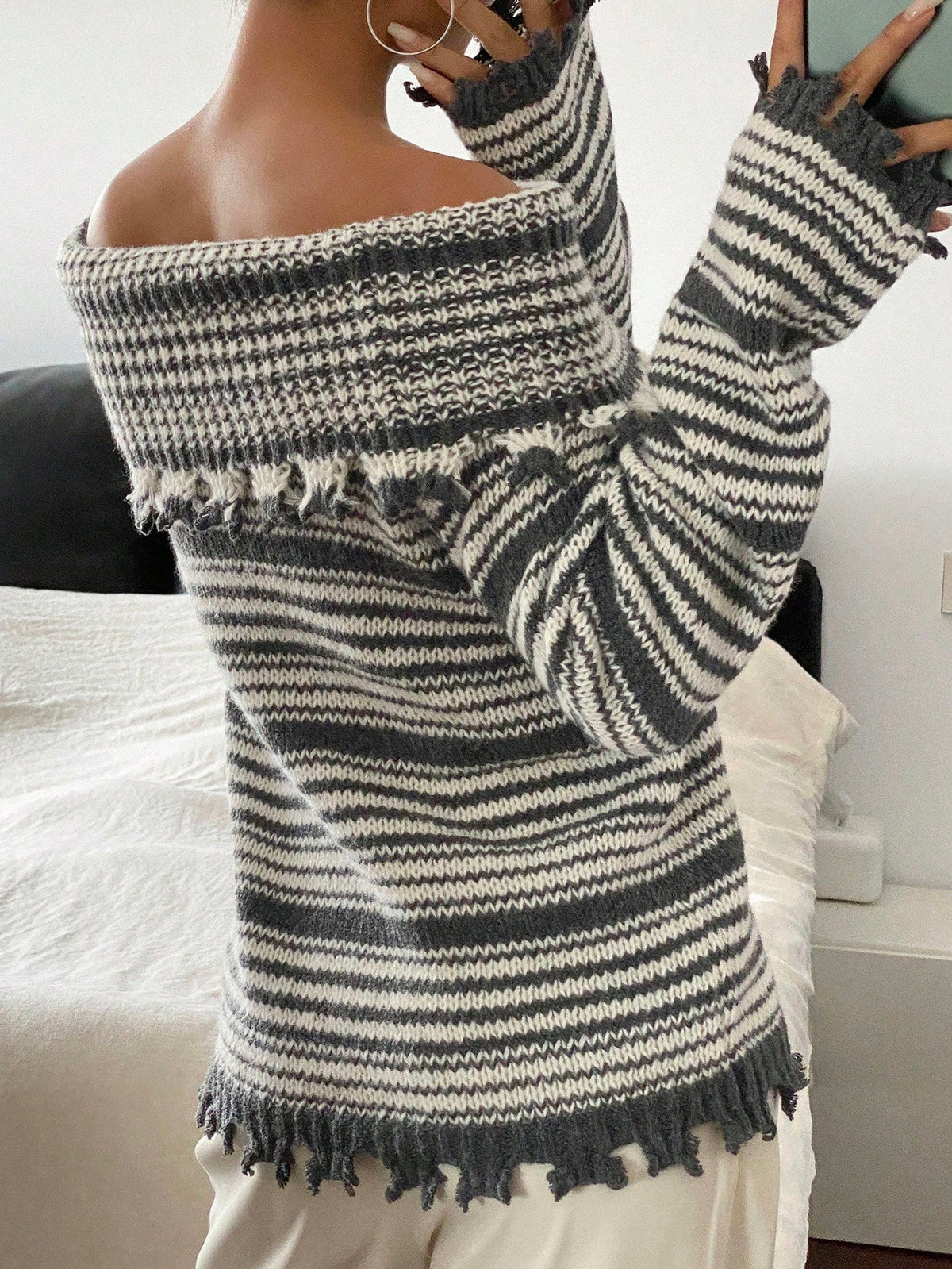 SHEIN DAZY Black & White Contrast Striped Long Sleeve Fitted Off Shoulder Casual Elegant Knit Sweater