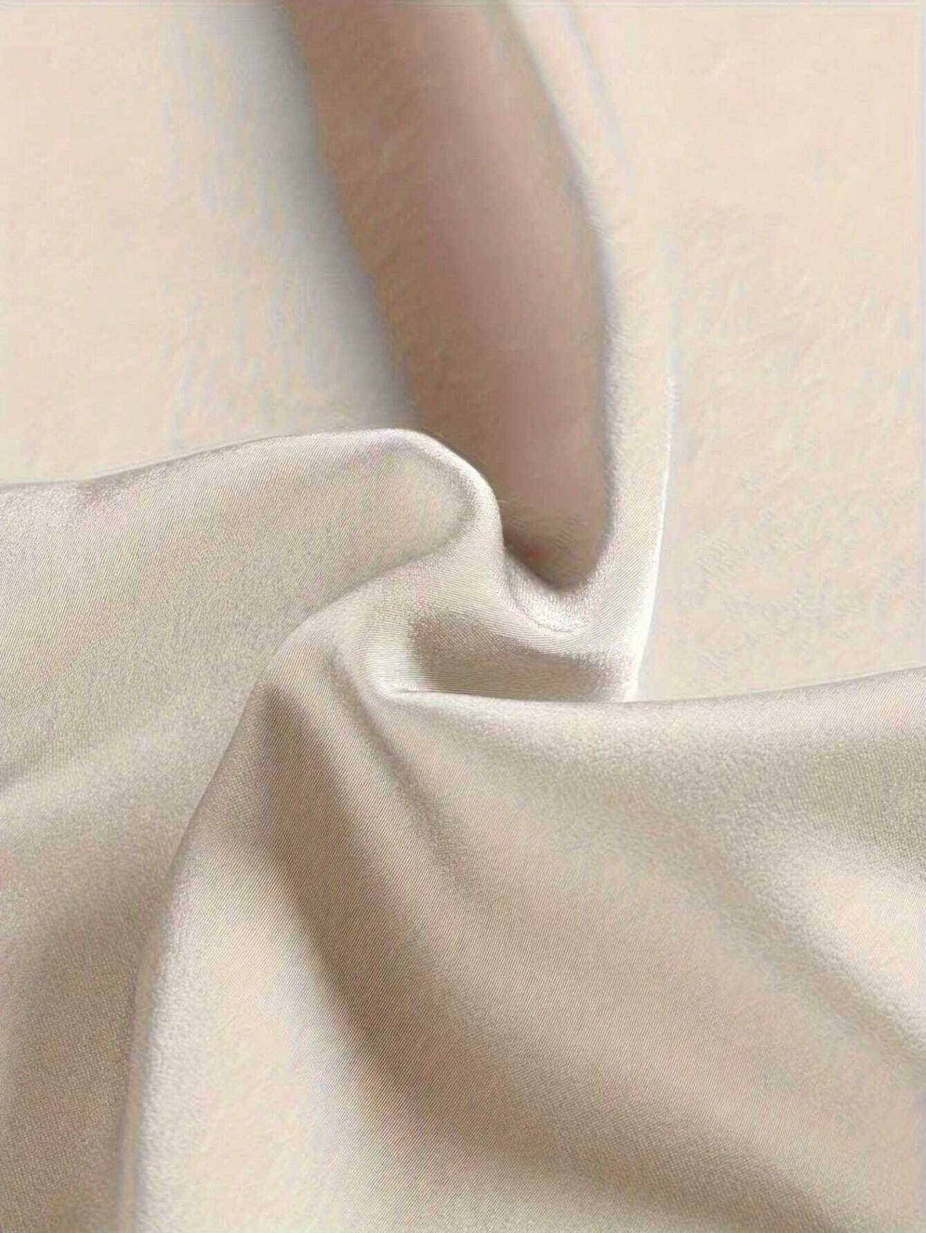 فستان شي إن الأنيق، فستان ماكسي بدون ظهر من الساتان 