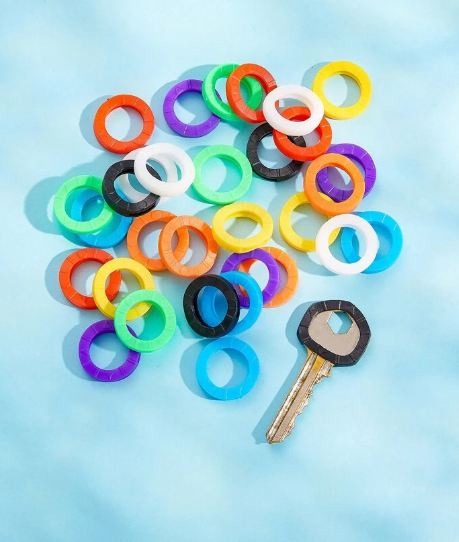 SHEIN 32pcs Colorful Round Keychain for gifts