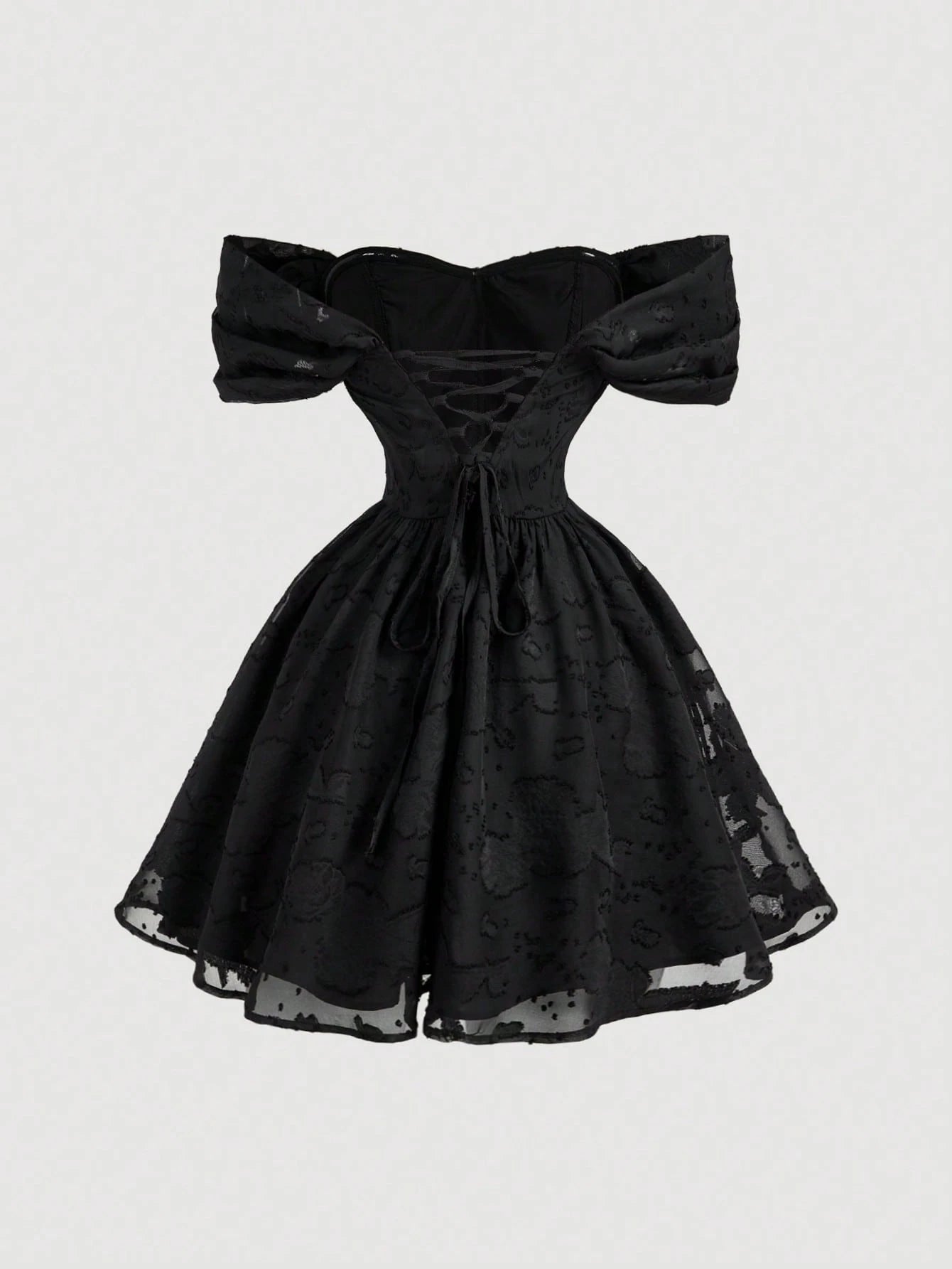 فستان شي إن مود النسائي الأبيض الرومانسي ذو الأكتاف المكشوفة C4A 