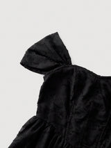 فستان شي إن مود النسائي الأبيض الرومانسي ذو الأكتاف المكشوفة C4A 