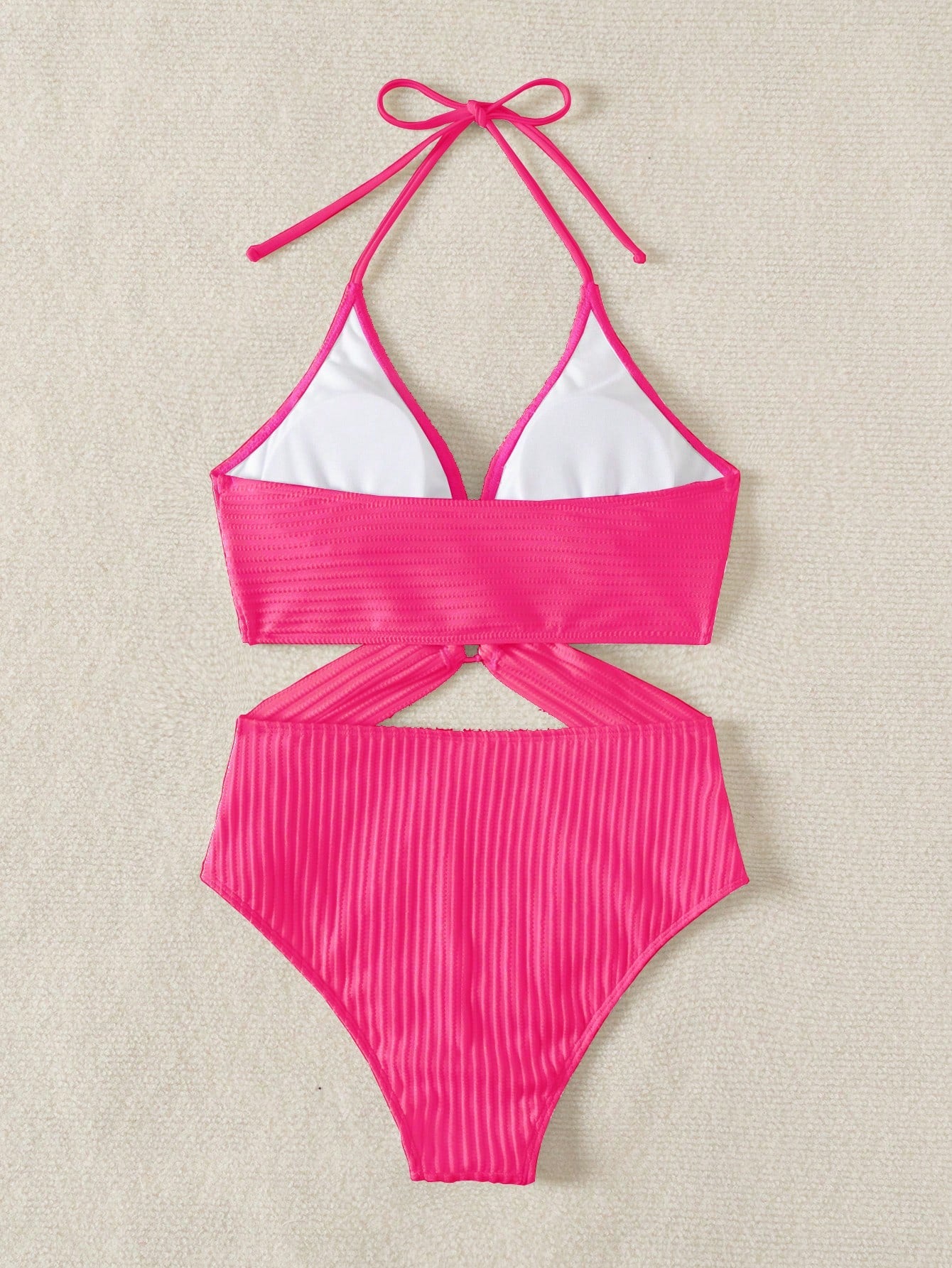 SHEIN Swim Chiccia ربيع/صيف 2026 فستان سباحة بلون أحمر وردي سادة وفضي بحلقة دائرية وتصميم متقاطع مع ياقة عميقة على شكل حرف V