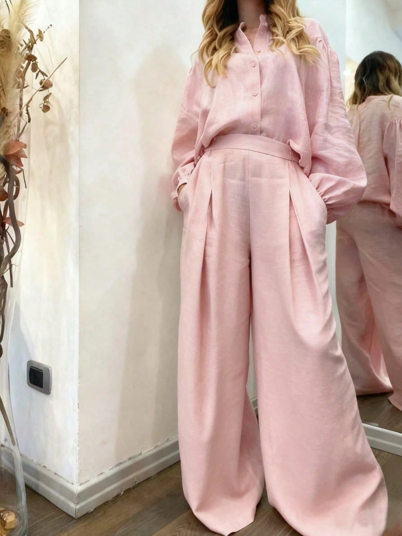 طقم شي إن مكون من قطعتين، لون موحد، أزرار أمامية، أكمام طويلة للنساء 