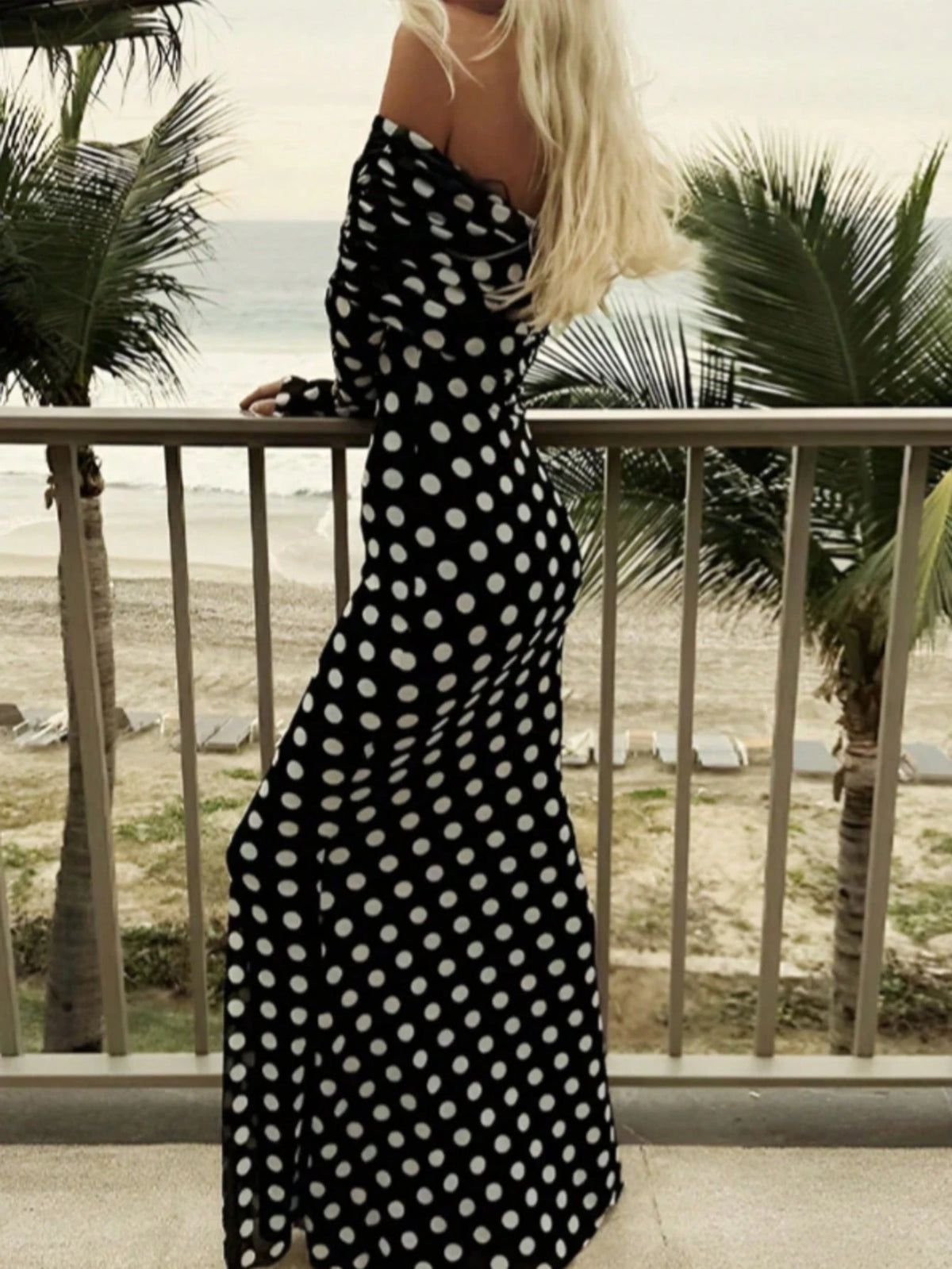 SHEIN Women's Young, Fashionable, Romantic, Elegant Long Sleeve Classic Polka Dot Pattern Off-Shoulder