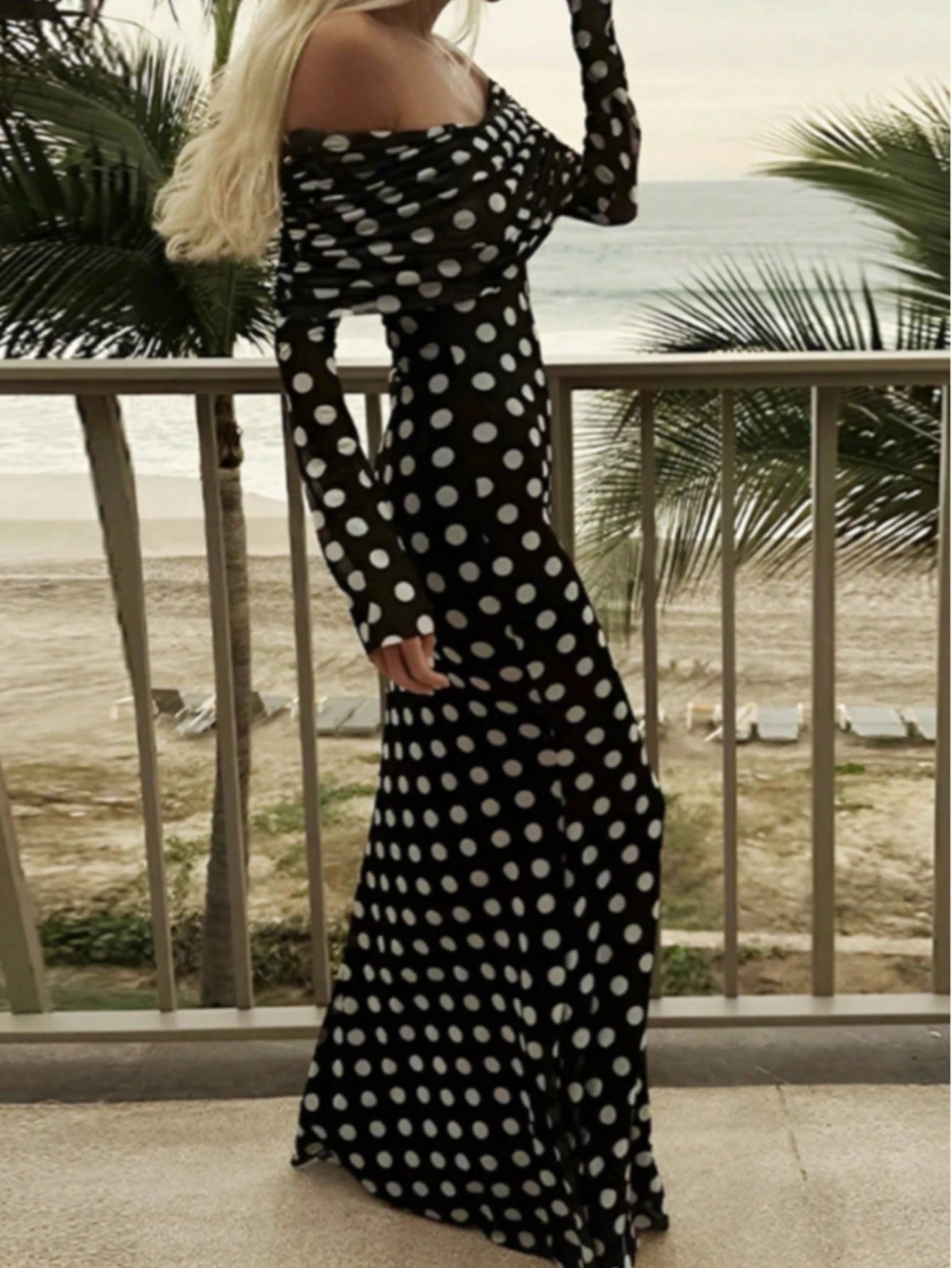 SHEIN Women's Young, Fashionable, Romantic, Elegant Long Sleeve Classic Polka Dot Pattern Off-Shoulder
