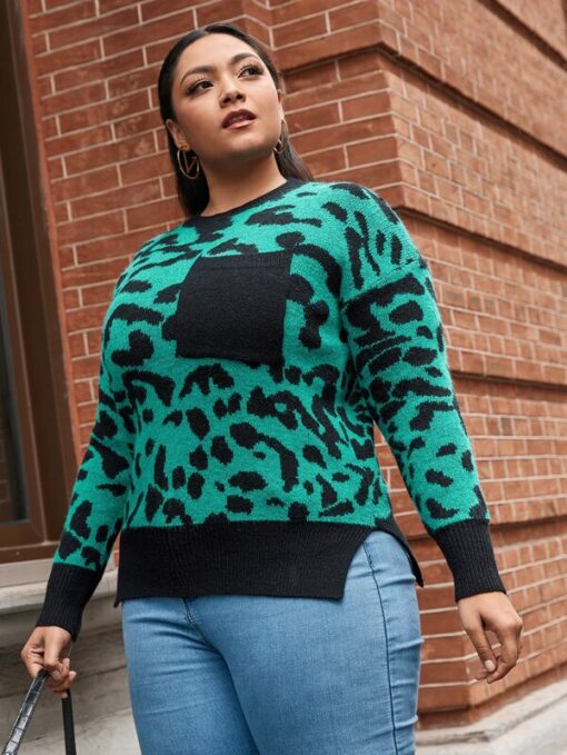 SHEIN Plus Drop Shoulder Pocket Front Leopard Sweater