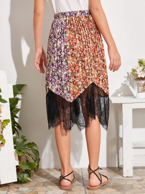 SHEIN Girls Floral Print Lace Hem Pleated Skirt - Image 2