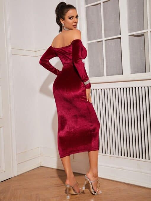 SHEIN Off Shoulder Contrast Sequin Panel Velvet Dress - Image 4