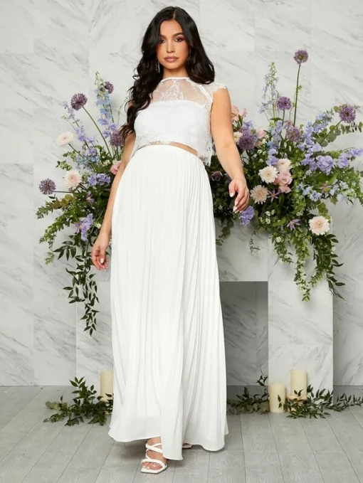 SHEIN Maternity Eyelash Lace Panel Button Back Top & Pleated Skirt - Image 3