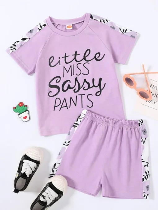 Shein Toddler Girls Slogan Graphic Tee & Plants Panel Shorts