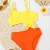 SHEIN Toddler Girls Color Block Bow Front One Piece Swimsuit