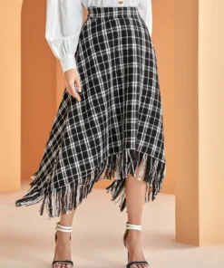 SHEIN Modely Plaid Fringe Trim Asymmetrical Hem Tweed Skirt Without Belt