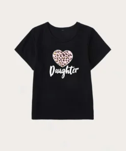 Shein Toddler Girls Heart And Letter Graphic Tee