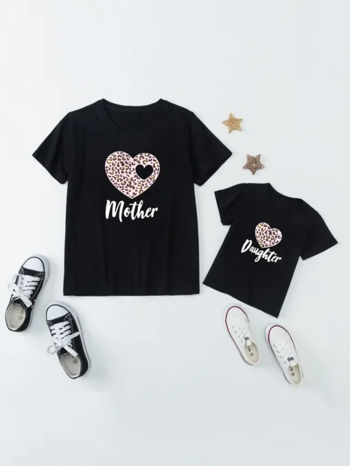 Shein Toddler Girls Heart And Letter Graphic Tee - Image 3