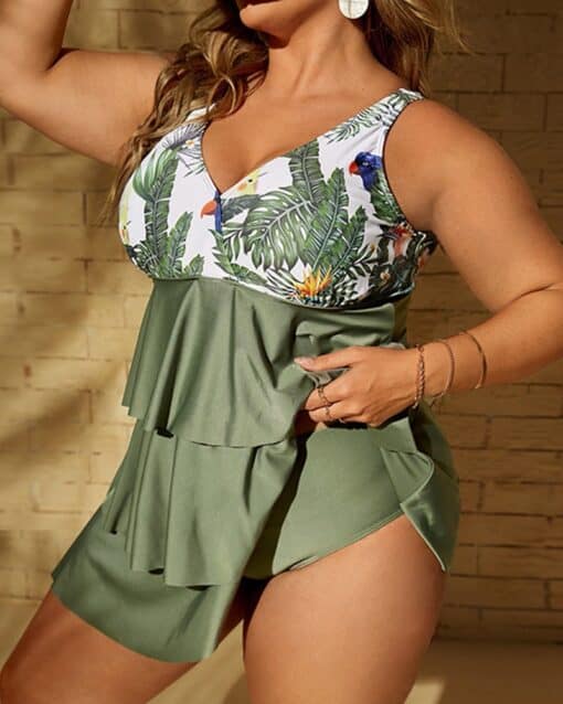 CHICME Plus Size Tropical Print Layered Ruffle Hem Tankini Set