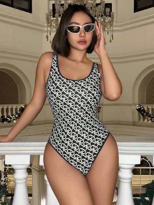 SHEIN Swim Event Women\ Chain Print Sleeveless One-Piece Swimsuit