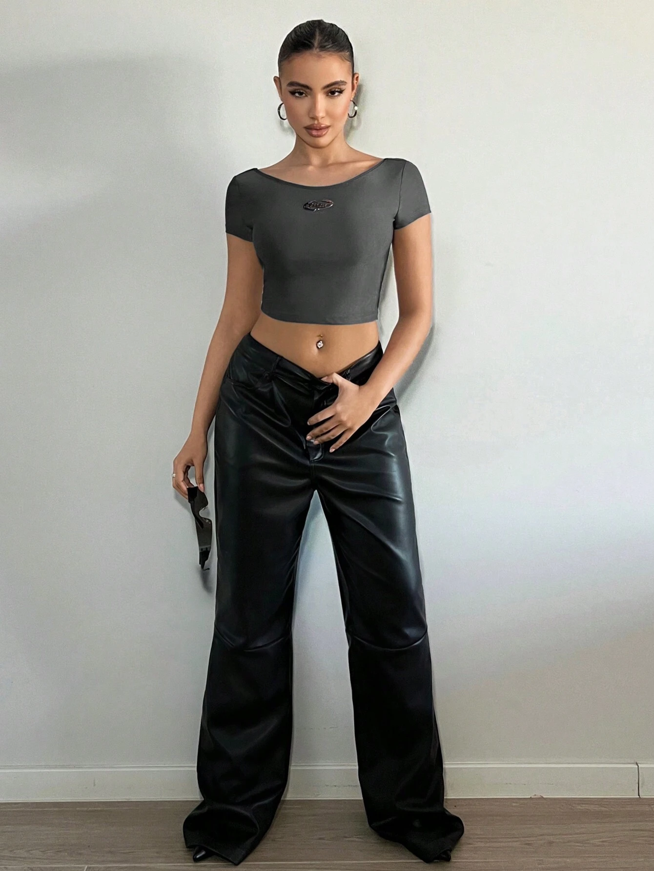 SHEIN ICON Women's Summer Y2K Night Out Crop Top With Back Cutout Design And Letter Print - Image 2