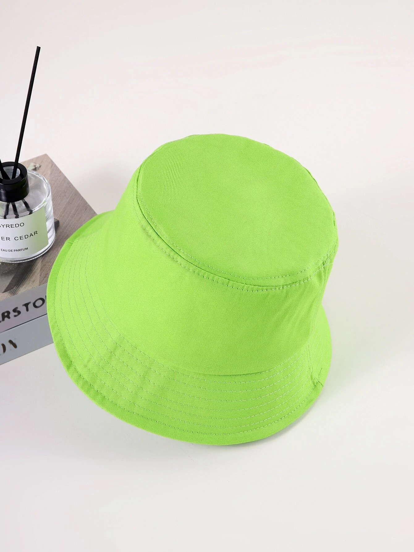 SHEIN Solid Color Bucket Hat - Image 2