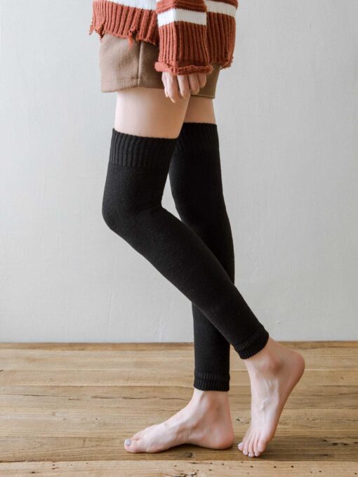 SHEIN 1pair Knitted Solid Color Simple Striped Leg Warmers
