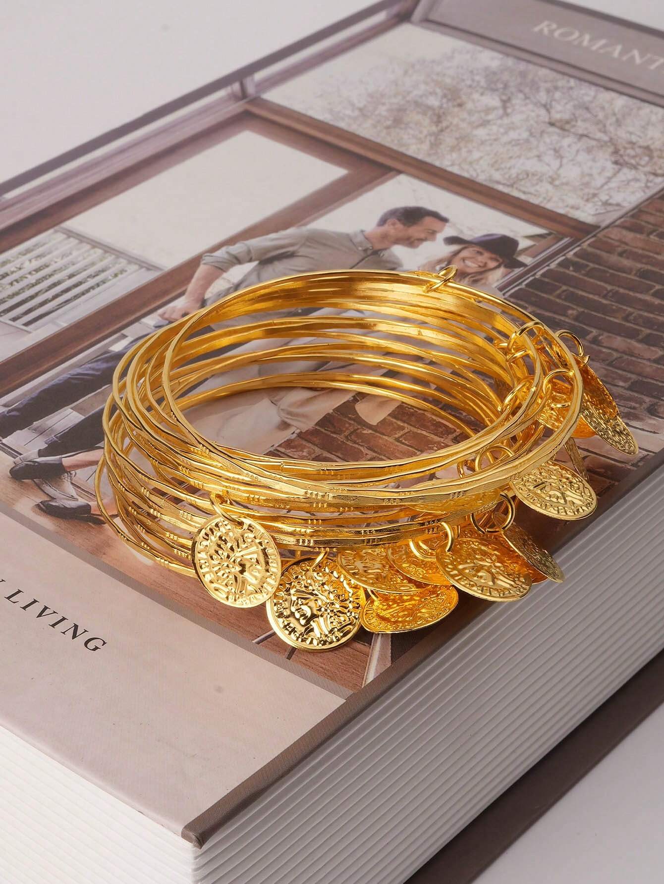 SHEIN 20pcs/Set Saudi Arabia Style Iron Alloy Round Pendant Bangle