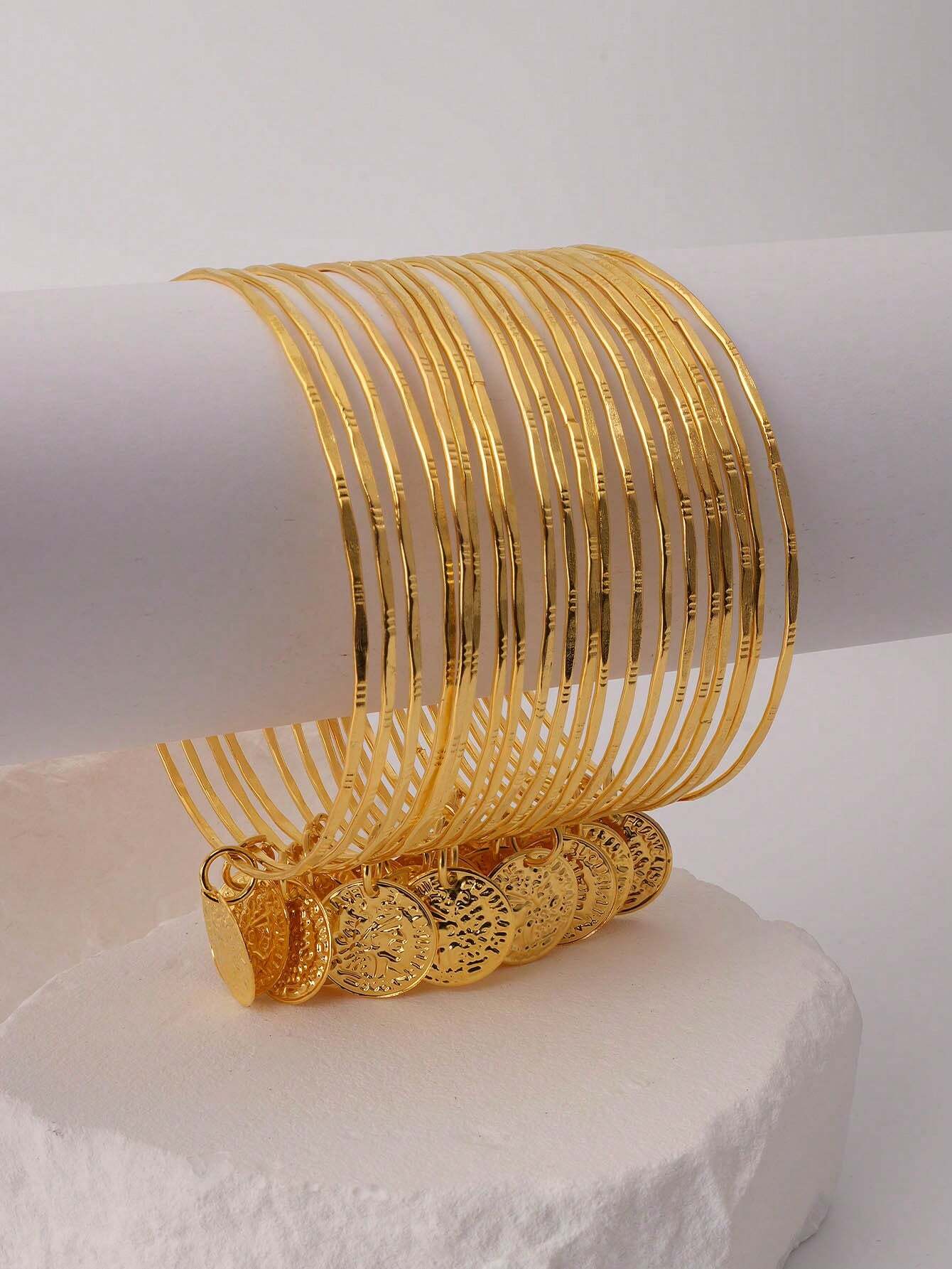 SHEIN 20pcs/Set Saudi Arabia Style Iron Alloy Round Pendant Bangle - Image 4