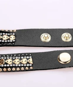 SHEIN Rhinestone Decor Round Pointer Quartz Watch