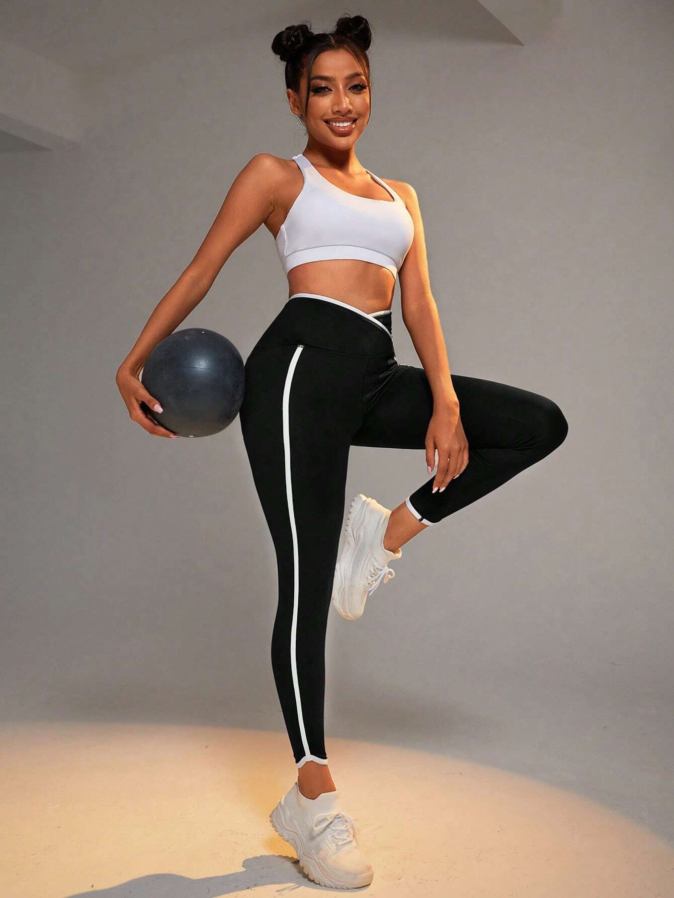 SHEIN Sport Studio Contrast Binding Sports Leggings - Image 4