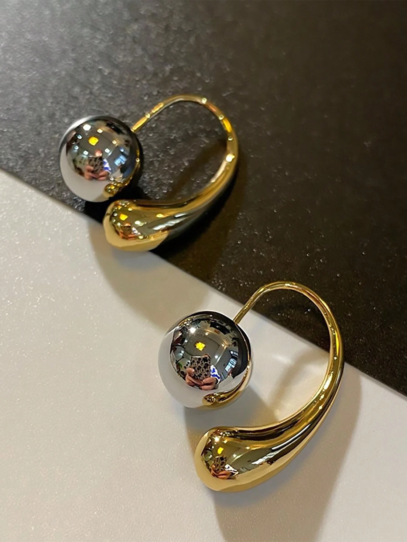 SHEIN 1pair Metallic Mixed Color Waterdrop Shape Earrings