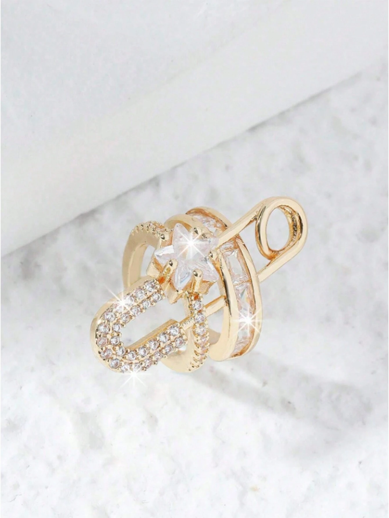 SHEIN 1pc Fashionable Personalized Ear Clip With Cubic Zirconia - Image 3