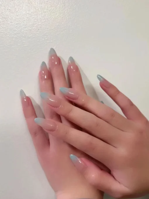 SHEIN 24pcs/Set Short Gradient Sky Blue Press On Nails