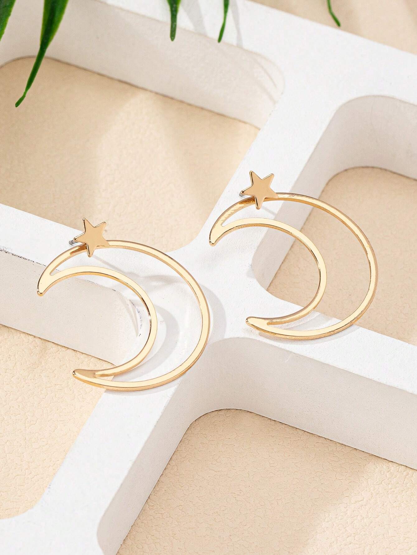 SHEIN 2 Pieces/Set Of Light Luxury Star Moon Style Hollow Metal Design - Image 2