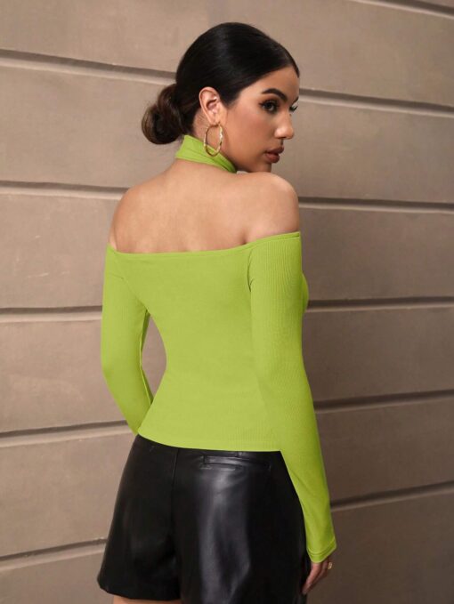 SHEIN Privé Solid Criss Cross Halter Neck Tee - Image 2