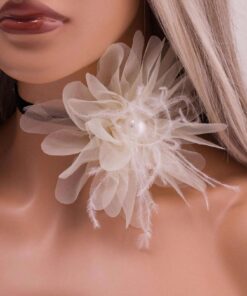 SHEIN 1 Delicate Big Flower Feather Faux Pearl Black Beige