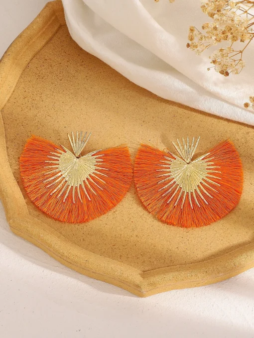 SHEIN 1pair Western Style Personality Retro Exaggerated Heart Shaped Fan Tassel Earrings - Image 2