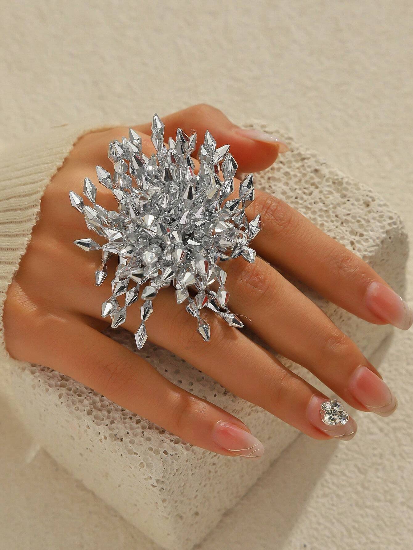 SHEIN 1pc Punk Style Geometric Rhombus Shaped Adjustable Statement Ring