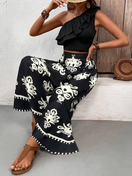 SHEIN Holidaya 2pcs/Set Ruffled Trim Asymmetric Sling Top And Hawaiian Pattern Flared Pants - Image 3