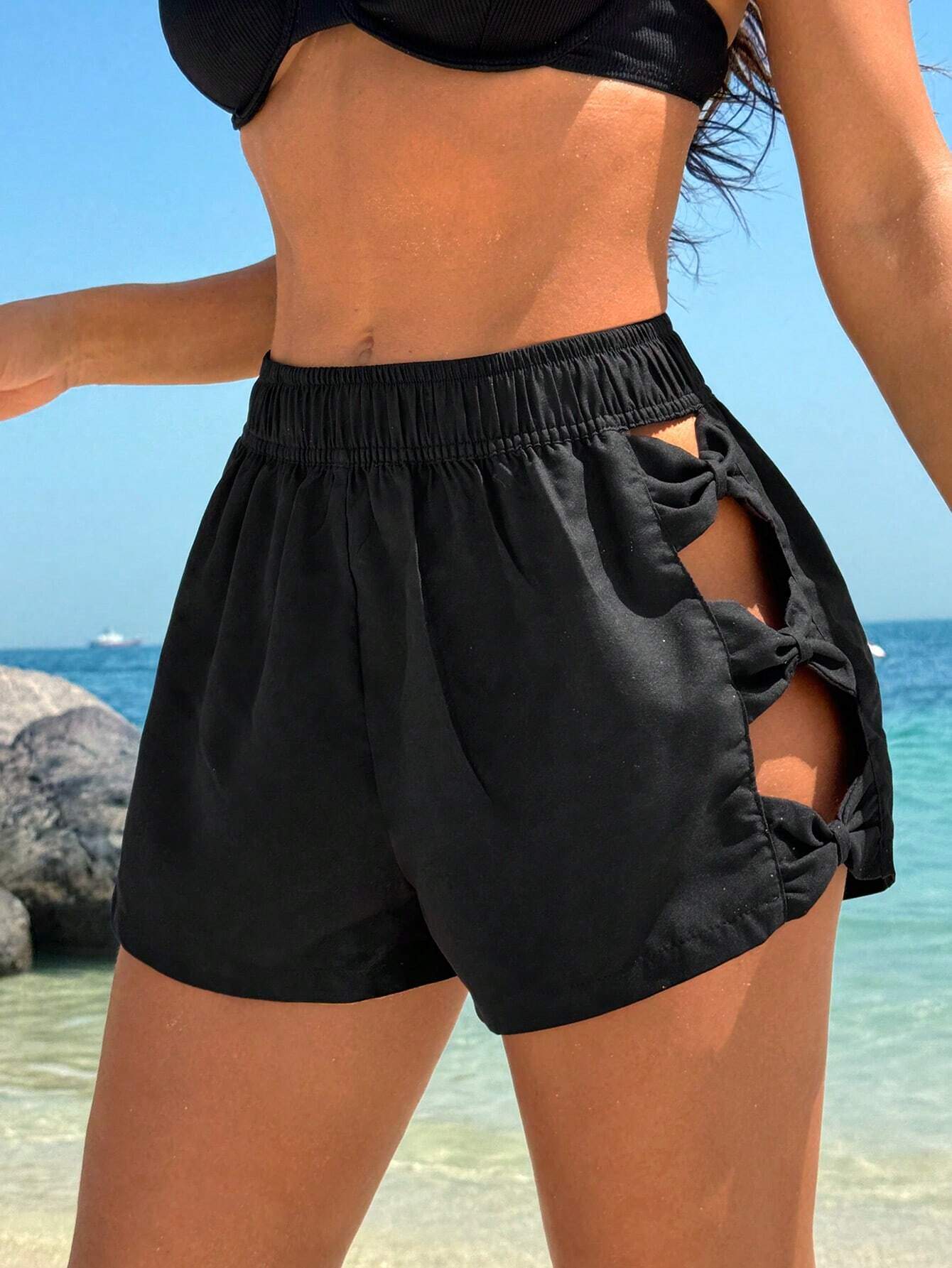 SHEIN Swim Vcay Women's Solid Color Bow Tie Casual Beach Shorts