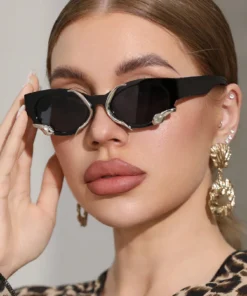 SHEIN 1 Pair Unisex Fashionable Retro Sunglasses