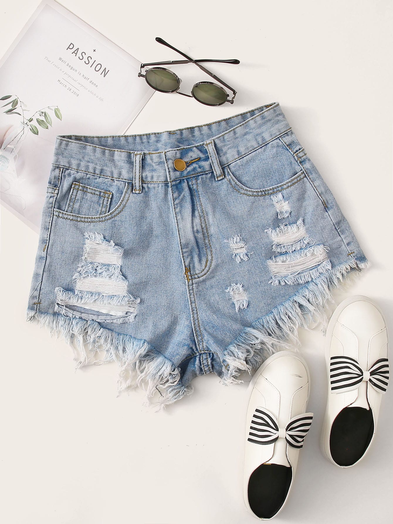 SHEIN EZwear Raw Hem Ripped Denim Shorts