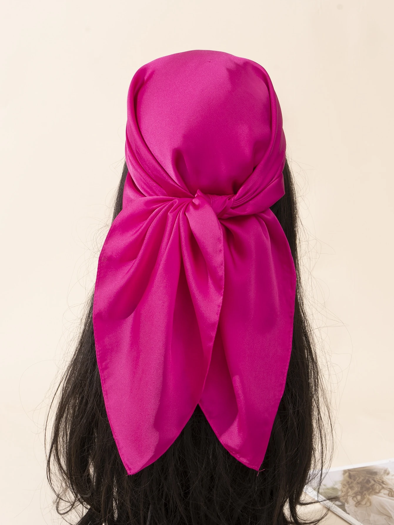 SHEIN 1pc Stylish Classic Soft Minimalist Solid Bandana