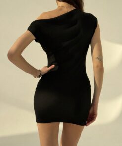 SHEIN Aloruh Women Solid Color Asymmetric Neckline Metallic Decor Fitted Mini Dress