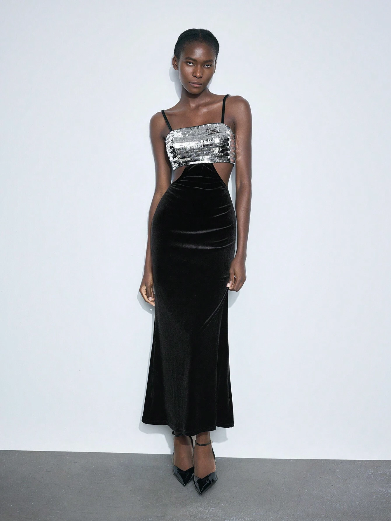 SHEIN Maija Women Sequin Patchwork Silver Hollow Out Waist Spaghetti Strap Long Velvet