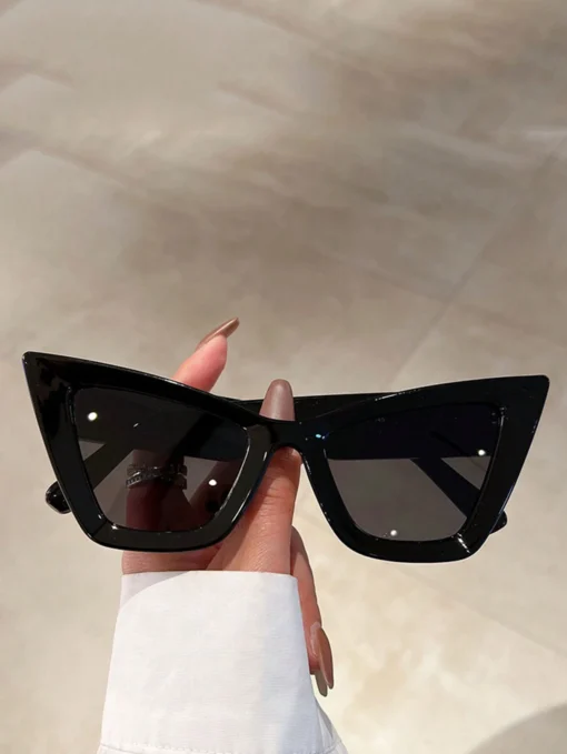 SHEIN Large Frame Cat Eye Fashion Glasses Simple European And American Style - Image 2