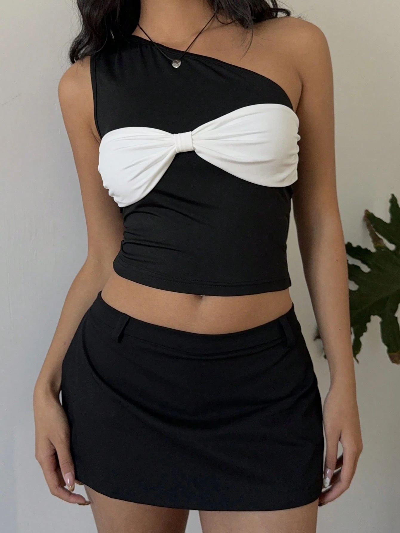 SHEIN Muchica Women's Elegant Color Block One Shoulder Crop Top - Image 3