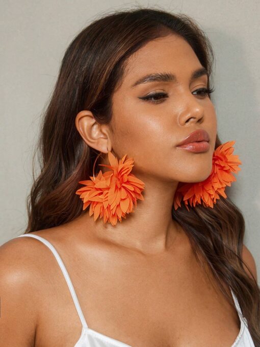 SHEIN SXY Women's Exaggerated 3D Flower Decor Earrings - Image 2