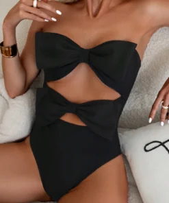 SHEIN Swim Vcay Solid Color Strapless Swimsuit